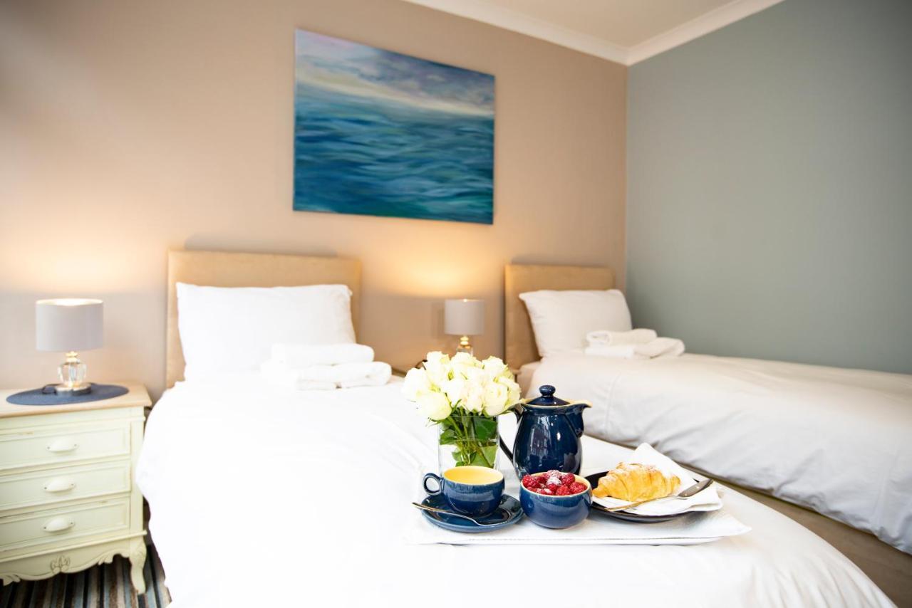 Seafarer'S View - 6 Bedroom Townhouse In Cowes, Parking & Seaviews. Cowes  Eksteriør billede