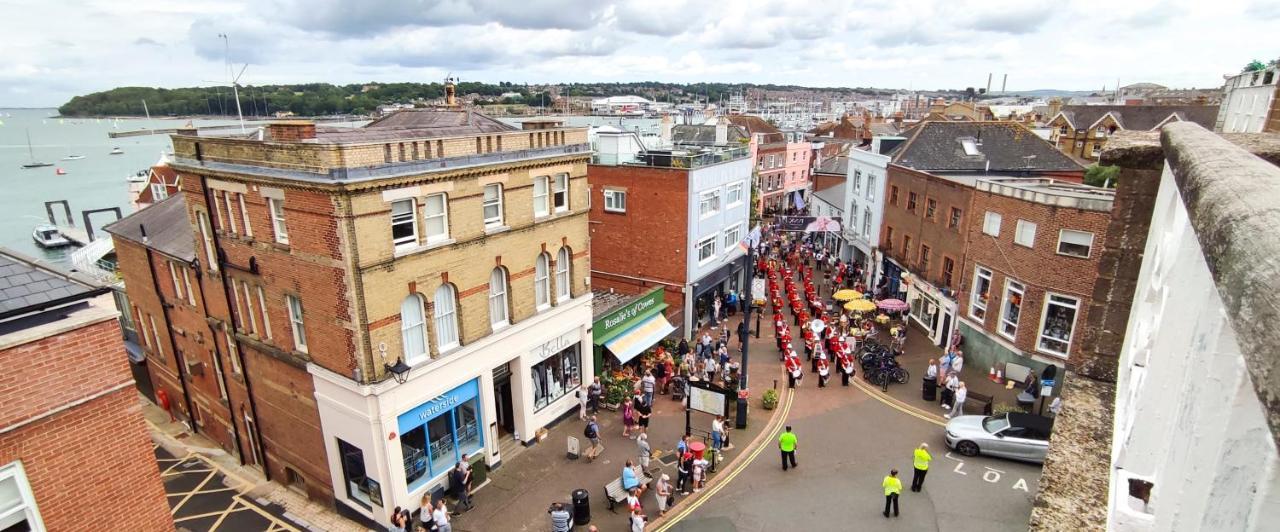 Seafarer'S View - 6 Bedroom Townhouse In Cowes, Parking & Seaviews. Cowes  Eksteriør billede